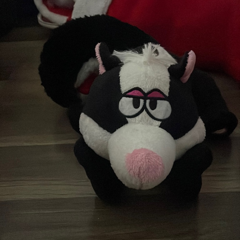 Skunk stuffed animal